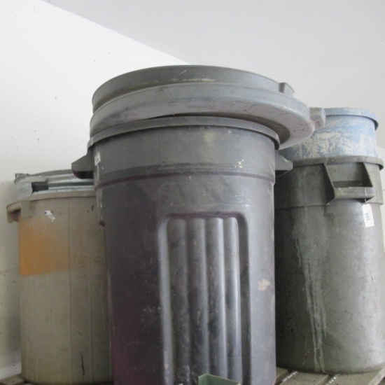 pallet garbage cans