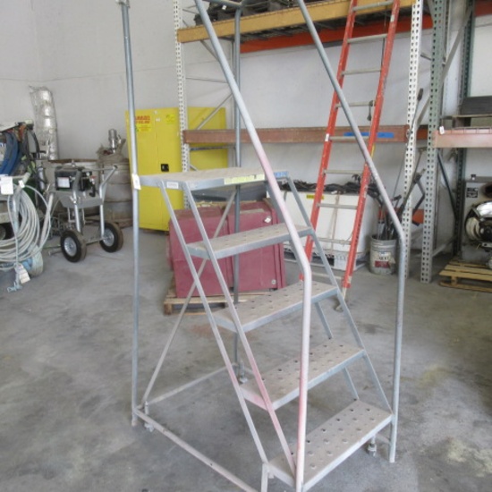 5 step rolling step ladder