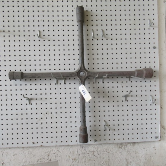 large star wrench