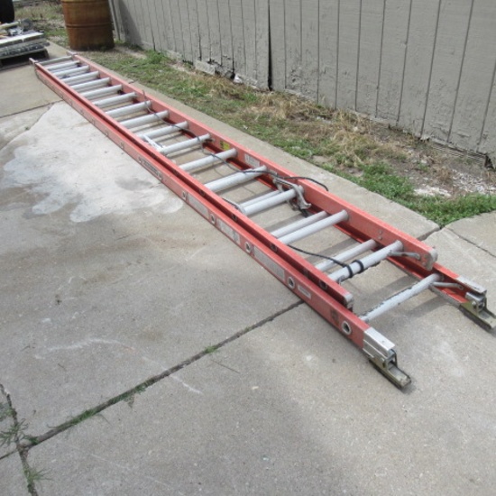 32ft fiberglass extension ladder