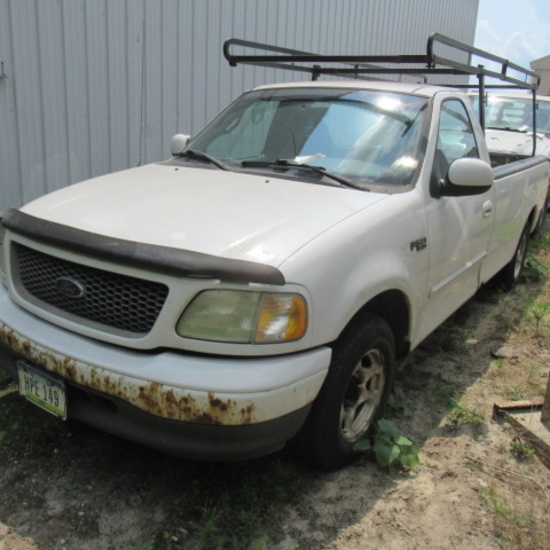01 Ford F150, auto, 2wd, shows 176,770 miles V6 gas  VIN: 1FTZF17261NB79796