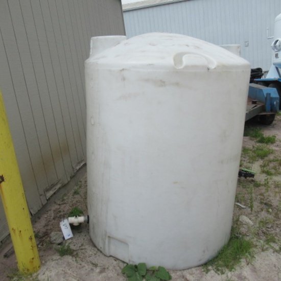 550 Gal poly tank
