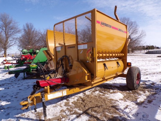 Hay Buster 2655 shortcut bale grinder