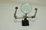 Mini Vise with Magnifying Glass