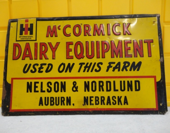 IH McCormick Dairy Equipment Nelson & Norlund Auburn NE Farm Sign 23” W X 15” H