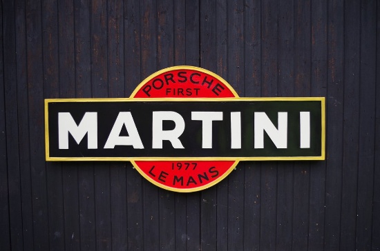 Martini Porsche '1977 Le Mans' sign.