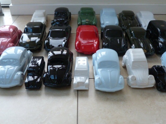 Collection of ceramic model cars.