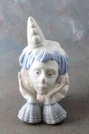 7 1/4" Court Jester Clown Porcelain Figurine Unmarked