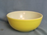 Yellow Pyrex 4 Quart #404 Mixing Bowl