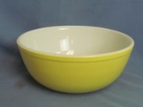 Yellow Pyrex 4 Quart #404 Mixing Bowl