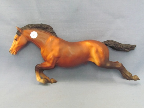 Breyer #300 ? Jumping Horse – Missing Stone Wall Stand – Has Some Finish Wear