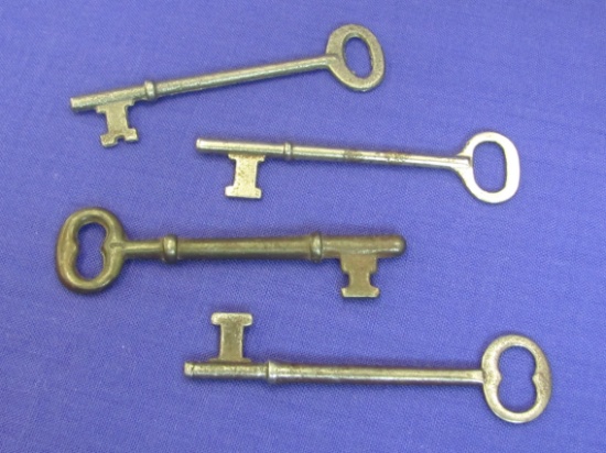 4 Skeleton Keys – 1 made in Germany – All about 3” long