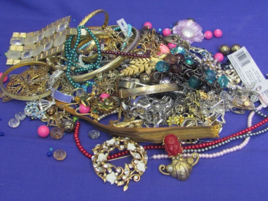 Lot of Jewelry for Crafts or Repair – Hollycraft Pin missing stones – Loose beads – 2 ½ Lbs