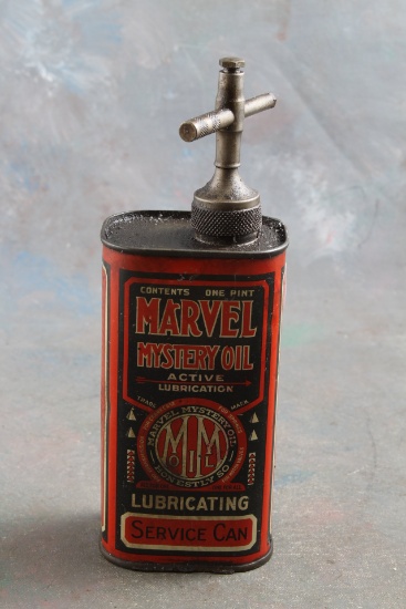 Vintage One Pint Marvel Mystery Oil Lubricating Service Advertising Can