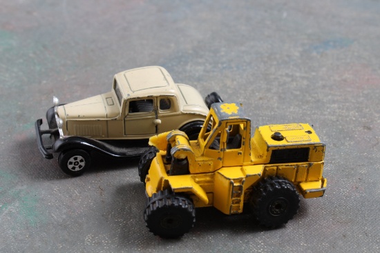 Ertl 1932 Ford Coupe 3" & Hot Wheels 1979 Construction Loader Vehicle 2 1/2"