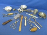 Box Lot of 13 Vintage Kitchen Items (Egg – Beater & More)