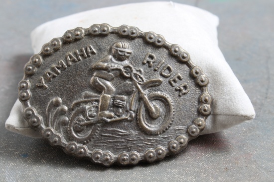 Vintage Yamaha Motorcycle Rider Belt Buckle Bike Chain Border