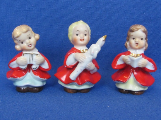 3 Vintage Ceramic Shakers – Carolers or Choir – Made in Japan – About 3 1/2” tall