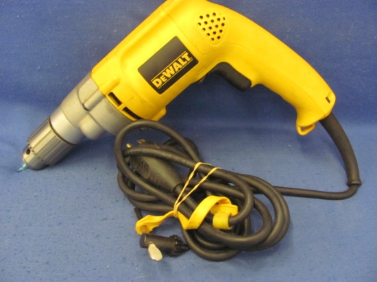 Dewalt DW235G Variable Speed Reversing Drill – Works