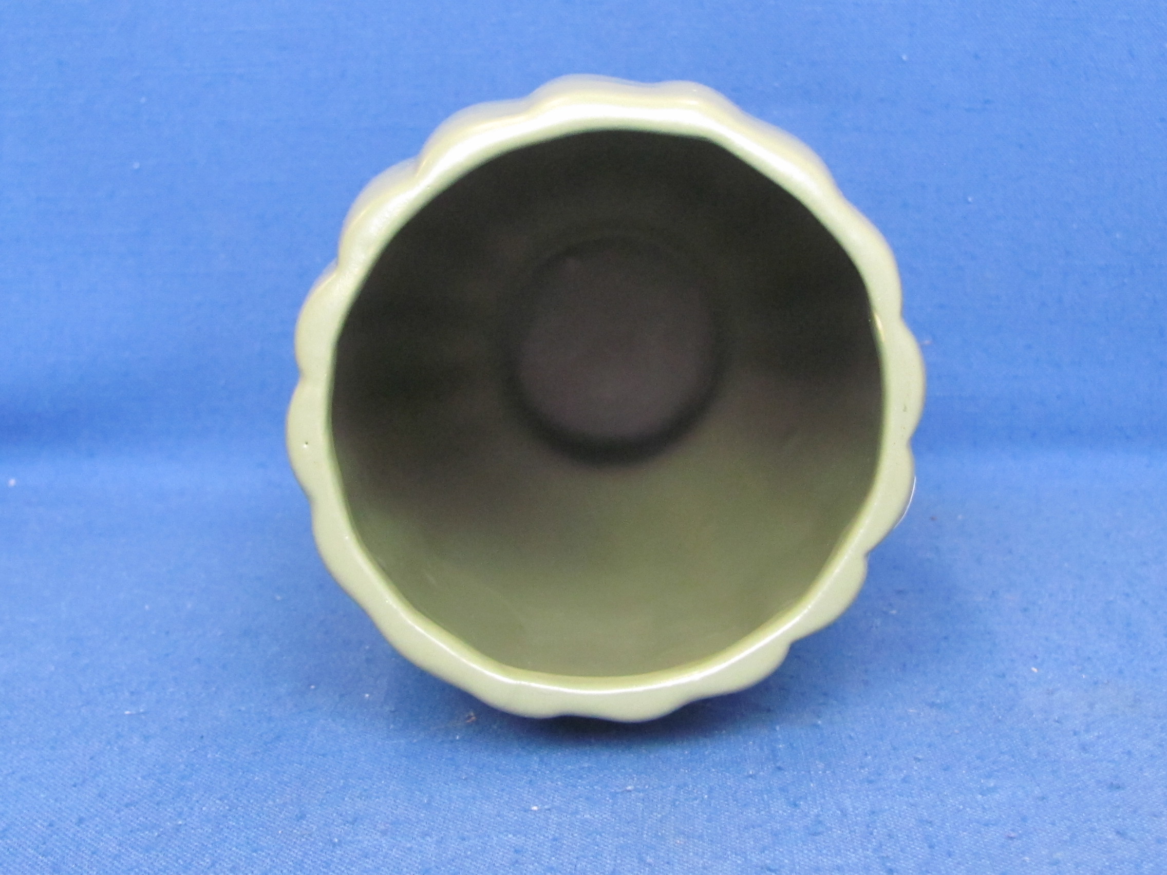 Mccoy Pottery Vase Probably Floraline Soft Matte Green 9