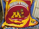 University Of Minnesota Goldie Gopher Staduim Blanket – Polar Fleece – 45” W x 56” L