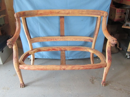 Antique Settee/Loveseat Frame – Solid Wood – Hand carved Armrests and front feet, Lion? - Good proje