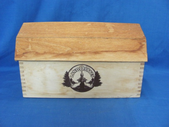 Land O' Lakes Wood Barn Shaped Box – 6 1/4” T - 11” L – Dove Tail Corners