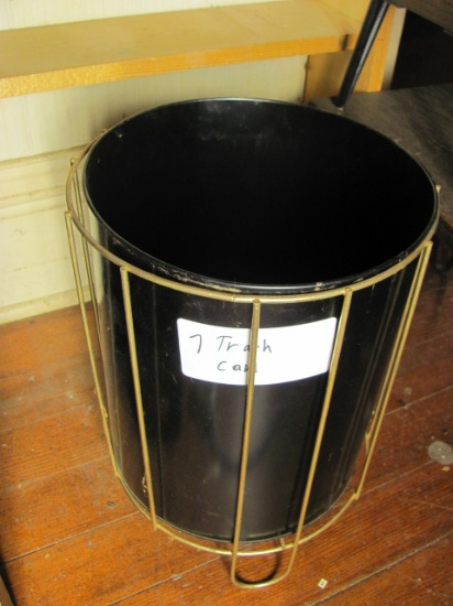 Metal Round Garbage Can – 15 1/2” T – 10” D – As Shown