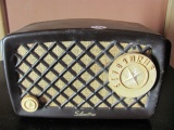 Silvertone Tube Radio With Metal Case – Needs New Cord – Not Tested – As Shown