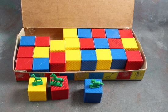 1971 Tupperware Alphabet Blocks (26) with Figures Inside in Original Box