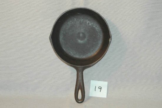 No. 3 Cast Iron Pan