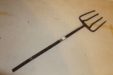 Vintage Cast Iron 4 Tine Fishing Spear 26.5