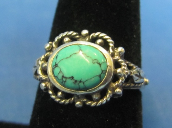 Sterling Silver Ring with Turquoise? Stone – size 7 – Weight is 3.8 grams