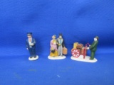 Dept 56 Heritage Village Collection Accessories “Holiday Travelers” Consult Description -