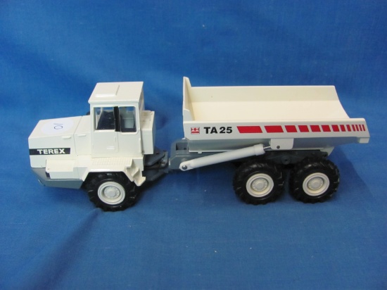 Terex TA25 Die Cast Dump Truck #2762 – 1:50 Scale – Conrad West Germany