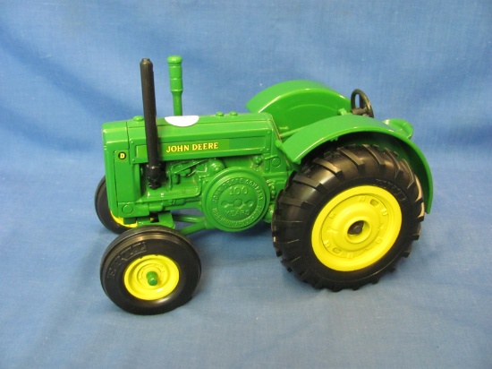 Ertl John Deere Model D Die Cast Tractor – 1:16 Scale