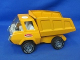 Tonka Dump Truck – 8 3/4” long – Some minor paint loss & wear