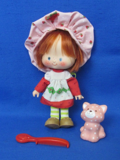 Strawberry Shortcake Doll with Custard & Comb – 1980s – About 5 3/4” tall