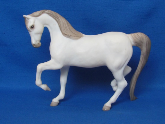 Breyer Horse No. 425 Marguerite Henry's Lady Roxana – White Mare – 9” long – 1986