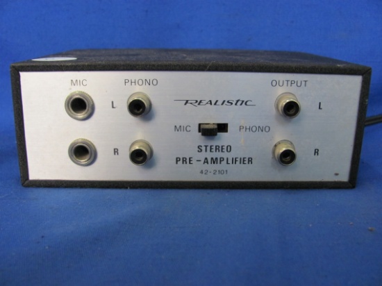 Vintage Realistic Stereo Pre-amplifier Model 42-2101