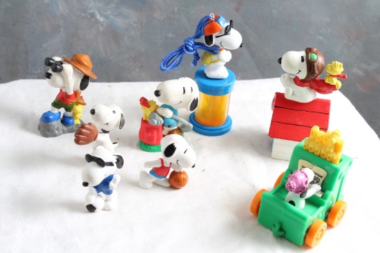 7 Vintage Snoopy Peanuts Toys