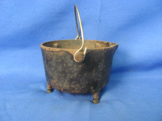Wind Proof Cast Iron Griswold Ashtray 32 Footed Kettle Ash Tray Pot