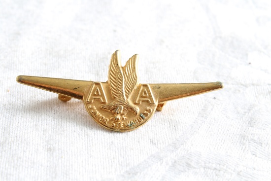Vintage American Airlines Goldtone Junior Stewardess Pin