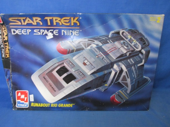 Auction #589 Star Trek Collectibles