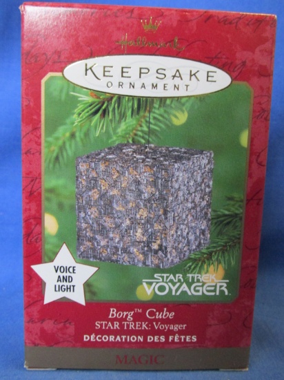 Hallmark Keepsake Ornament:Star Trek Voyager Borg Cube  © 2000 – Voice & Light
