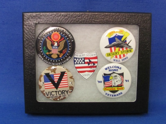 Small Display Case with Desert Storm Pinbacks – Case is 5 1/2” x 4 1/2”