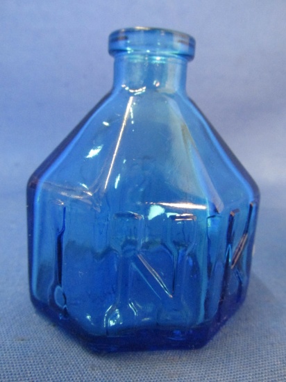 Vintage Wheaton (NJ) Octagonal Cobalt Glass Ink Well Bottle- Appx 3” T x 2” W