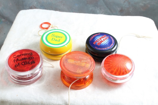 Lot of 5 Vintage Yo-Yo's All Different