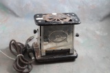 Antique Universal Model #E3612 Toaster in Working Condition