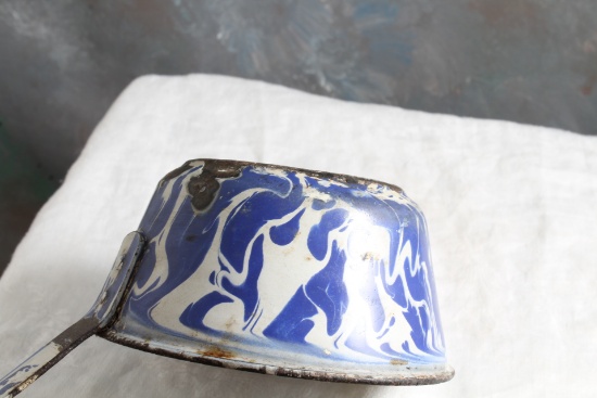 Antique Graniteware Blue Swirl Well Dipper Ladle 16" Long